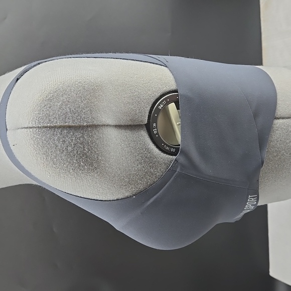 Victora Secrets Sports Bra 34B - Picture 2 of 6